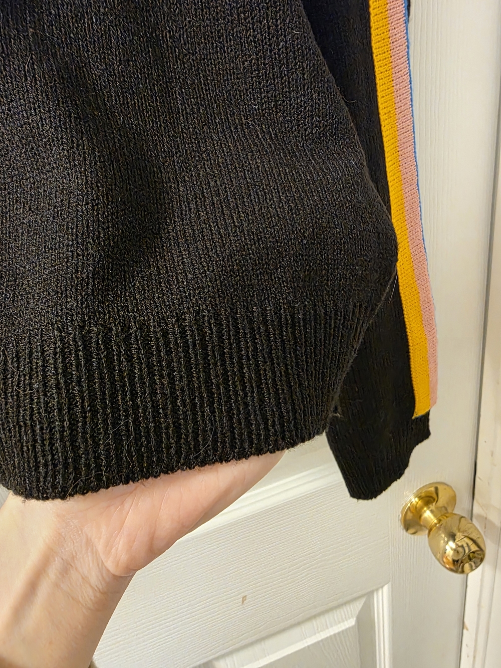 Sweater With Colorful Stripe Accents | SZ Medium - Picture 3 of 6